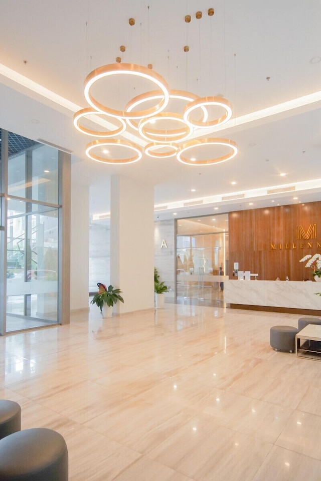 アミ スプレンディッド インフィニティ プール