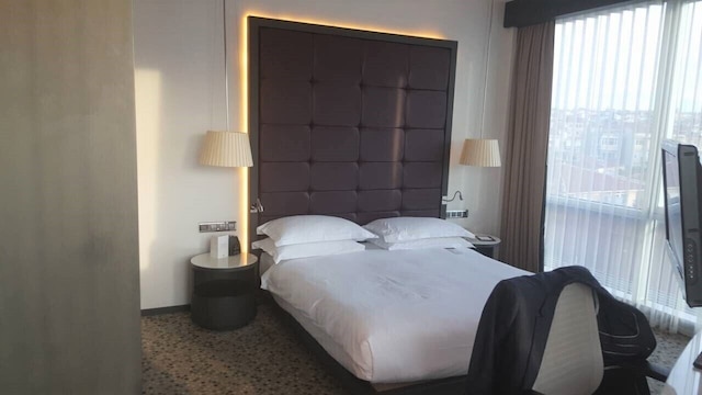 アミ スプレンディッド インフィニティ プール