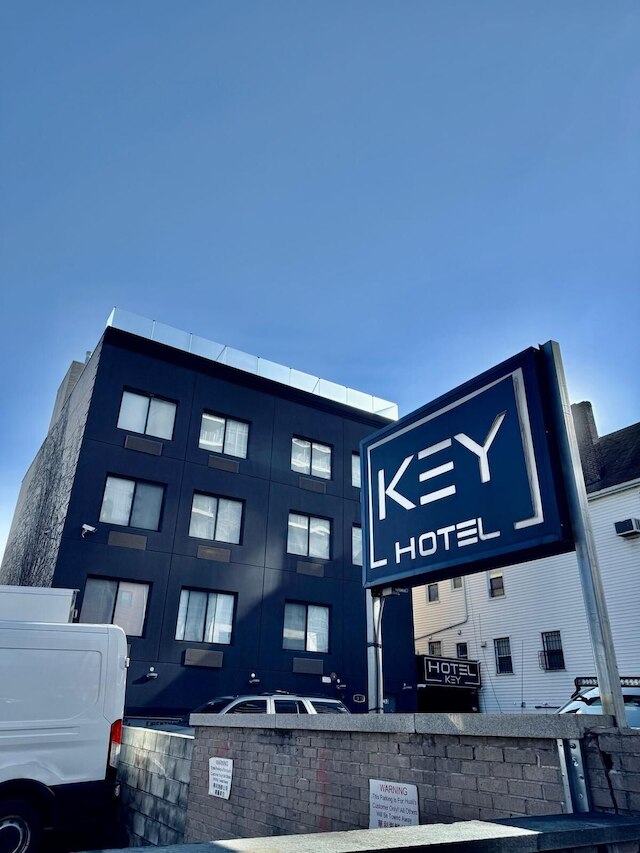 ホテル キー ラガーディア エアポート