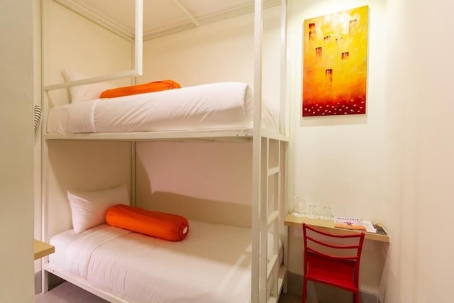 フロント ワン レジデンス シャリア マンパン