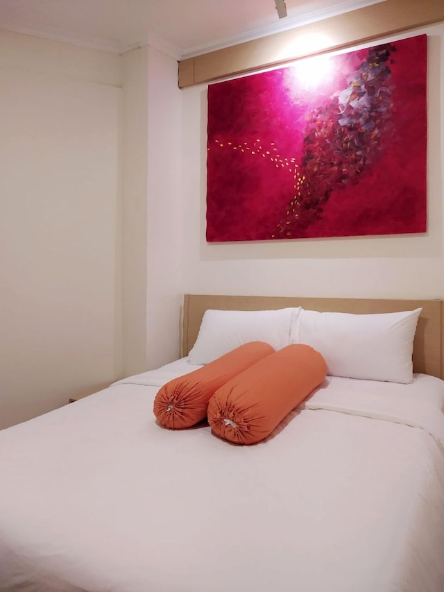 フロント ワン レジデンス シャリア マンパン