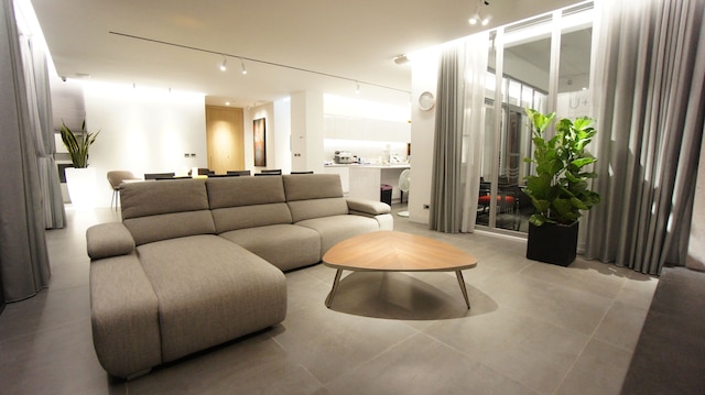 ユーユー ステイ