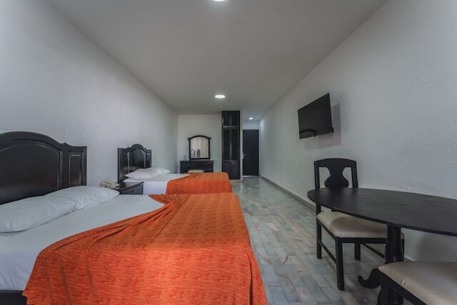 ホテル インペリアル ラス ペルラス