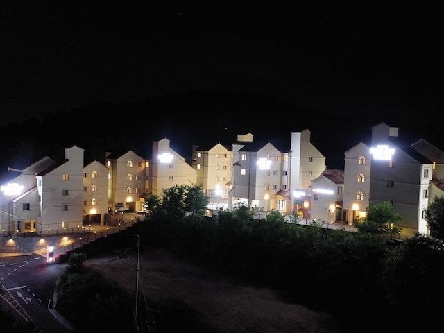 ブヨ パーク アート ヴィラズ