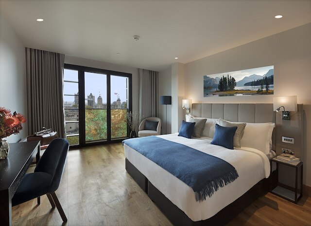 タワー スイーツ バイ ブルー オーキッド