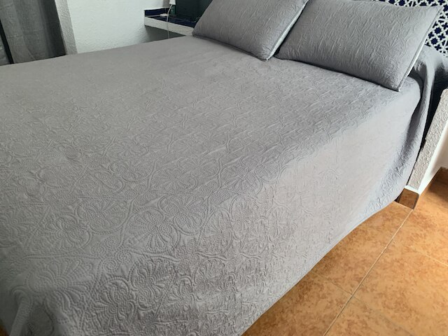 ホスタル アルコビア