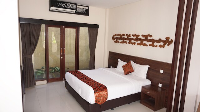 クリスナ スミニャック