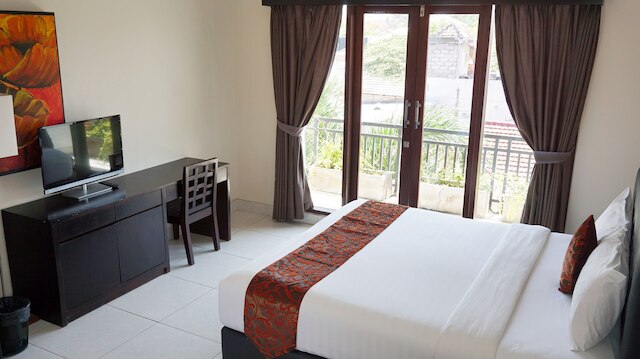 クリスナ スミニャック