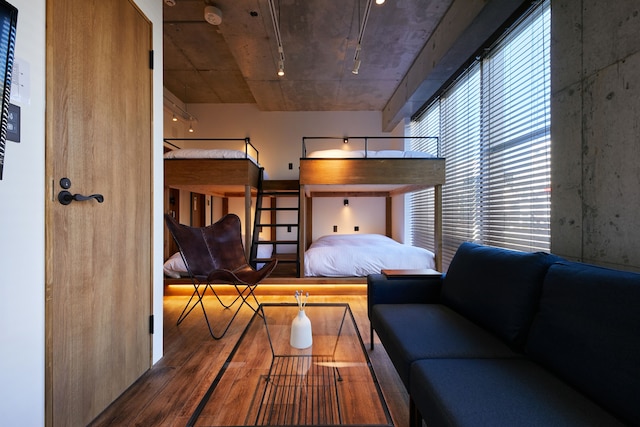 mizuka Nakasu 5 - unmanned hotel -