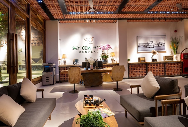 スカイ ジェム セントラル ホテル