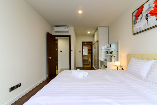 リバーサイド レジデンス - サイゴン ロイヤル