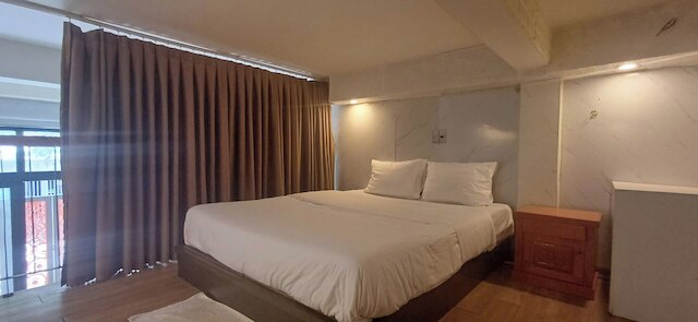 シーシャイン アパートメント