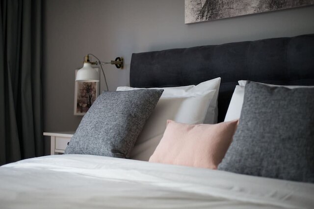 アップストリート ブライト フラット ニア アクロポリス