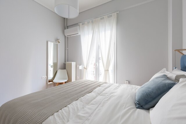 アップストリート モダン フラット、米国大使館の隣