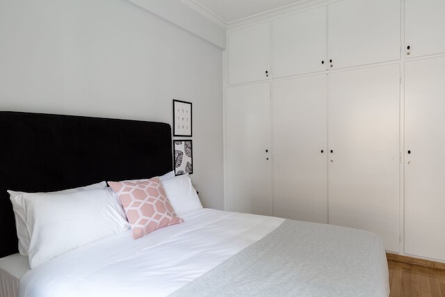 アップストリート アクロポリス コア ブライト モダン アパートメント