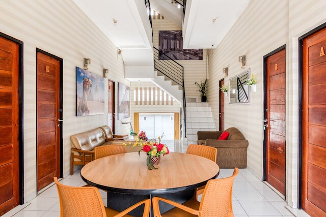 レッドドアーズ プラス ニア ハヤム ウルク 2