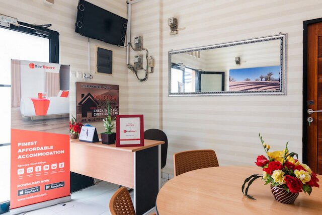 レッドドアーズ プラス ニア ハヤム ウルク 2