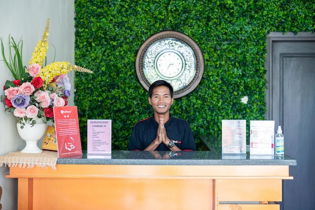 レッドドアーズ シャリア ニア マーベル シティ モール 2