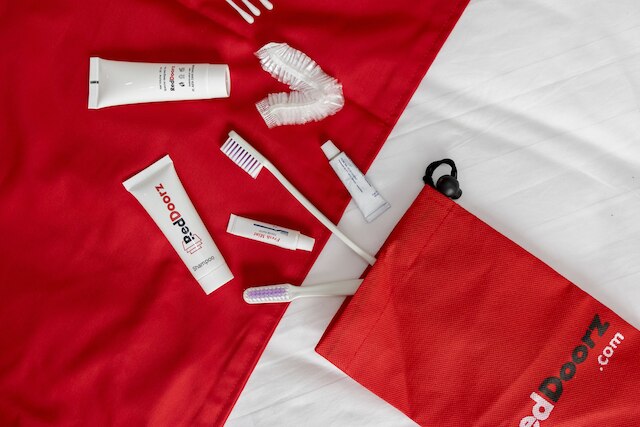 レッドドアーズ、UMY ヨグヤカタ 3 近く