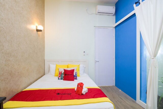 レッドドアーズ、UMY ヨグヤカタ 3 近く