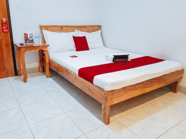 レッドドアーズ ラミロ コミュニティ病院近く