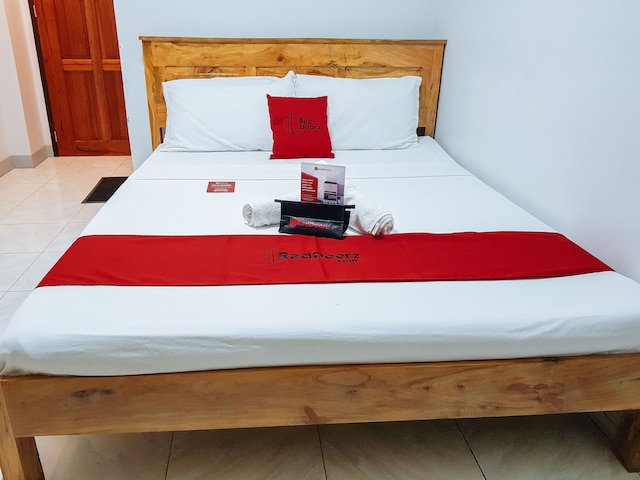 レッドドアーズ ラミロ コミュニティ病院近く