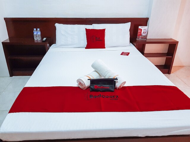 レッドドアーズ @ カイミト ドライブ ダンパス