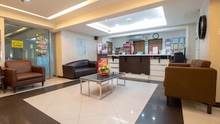 レッドドアーズ ニア SM マニラ