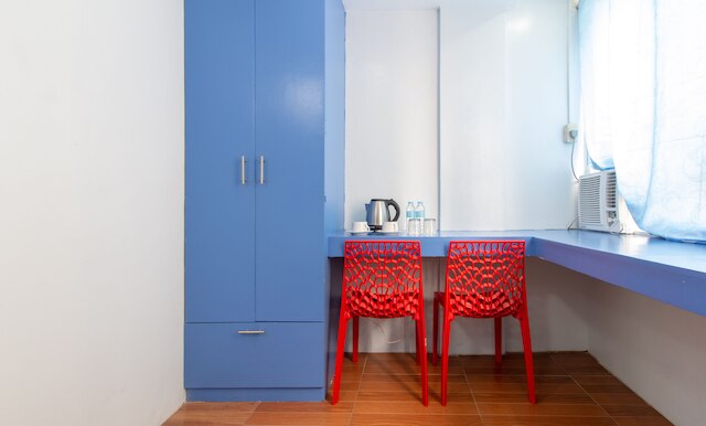 レッドドアーズ アット ドゥ ビルダーズ ルームズ ローワー ビクタン