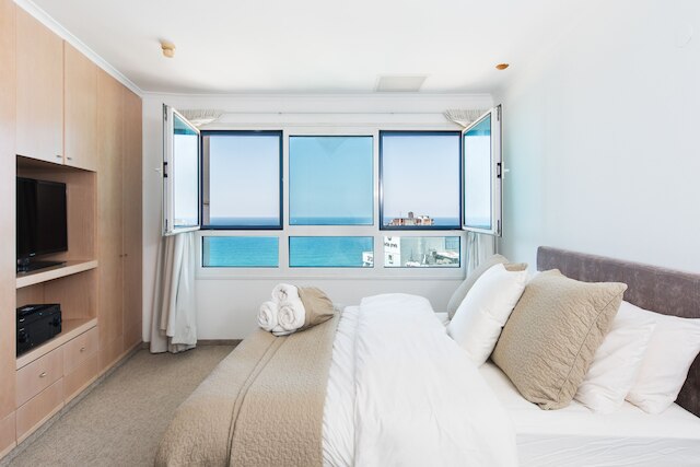 ラグジュアリー アパートメント、パノラミック オーシャン ビュー - 75m