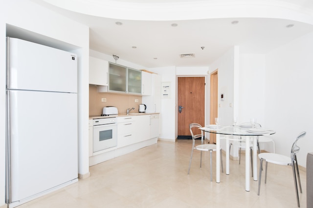 ラグジュアリー アパートメント、パノラミック オーシャン ビュー - 75m