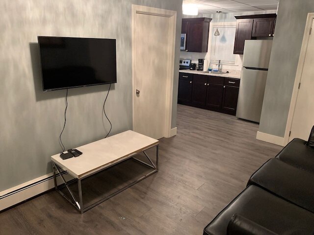 ダウンタウン ボストン、ベッドルーム 4 室、フル バスルーム 2 室、コンドミニアム、ノース エンド