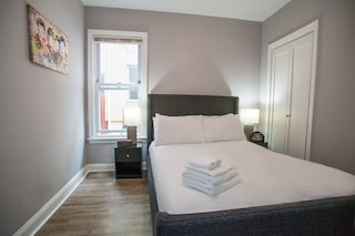 ダウンタウン ボストン、ベッドルーム 4 室、フル バスルーム 2 室、コンドミニアム、ノース エンド