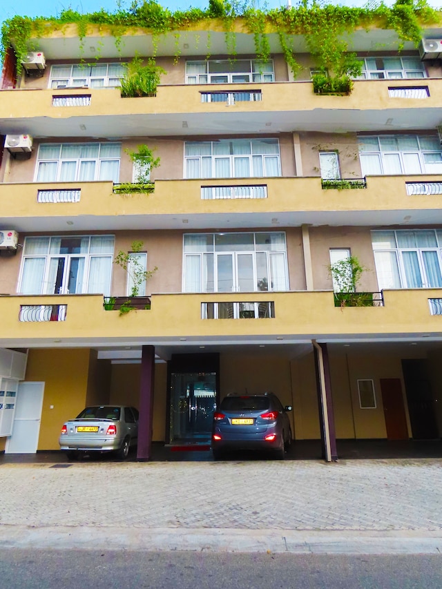 ヴァイヴァス レジデンシーズ