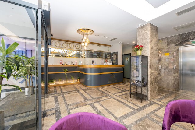 グラッツィエラ ゴールド ホテル