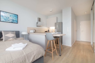 ヤクトロフスカ ブライト スタジオ