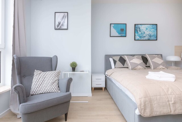 ヤクトロフスカ ブライト スタジオ