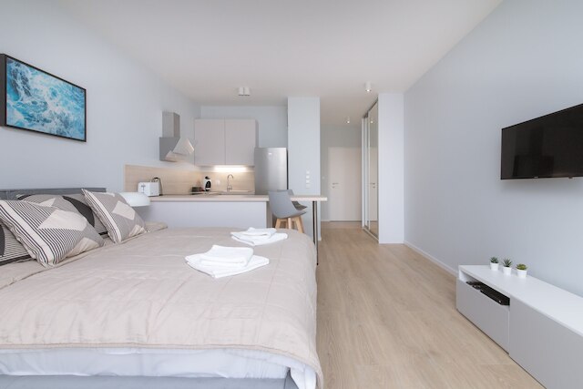 ヤクトロフスカ ブライト スタジオ