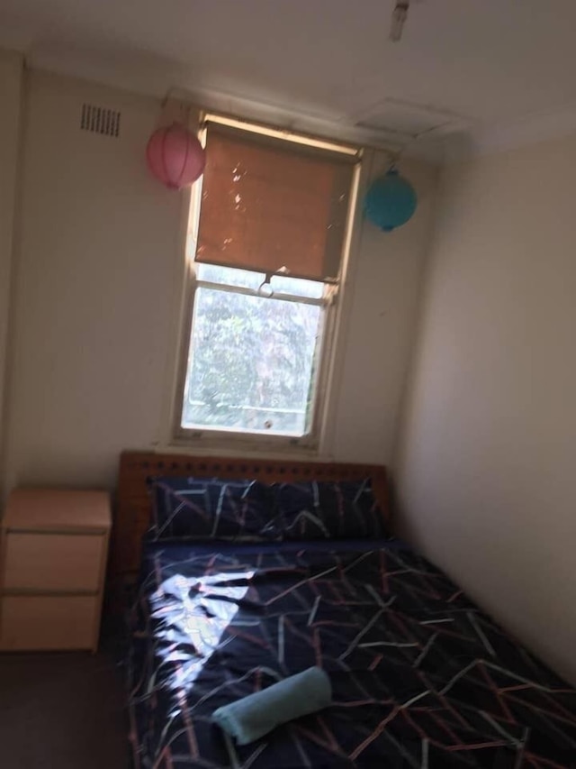 広々としたベッドルーム 3 室、ニュータウンにあるテラス