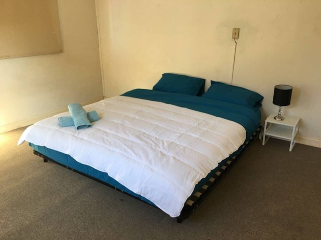 広々としたベッドルーム 3 室、ニュータウンにあるテラス