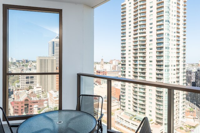 新しいベッドルーム 2 室、ダーリン ハーバー アパートメント