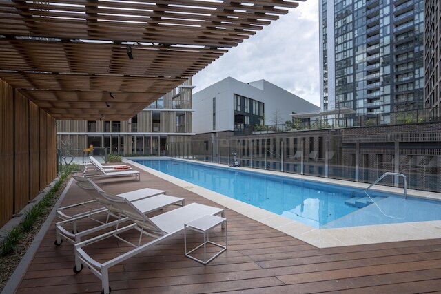 ダーリング ハーバーにあるモダンなアパートメント