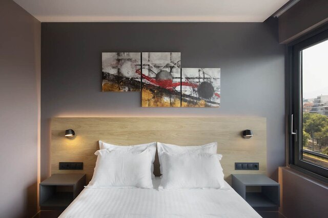 シティ ライツ アテネ