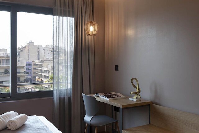 シティ ライツ アテネ