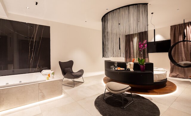 ザ コーナー ドゥオモ ホテル