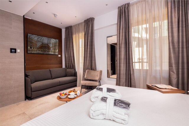 ザ コーナー ドゥオモ ホテル