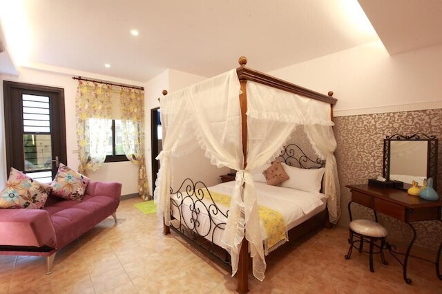 ホームタウン B&B (家郷民宿)