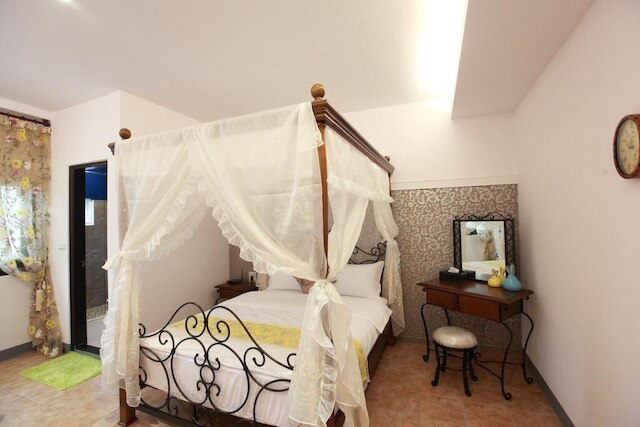 ホームタウン B&B (家郷民宿)