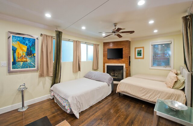 グラウンド フロア イン ヴェニス ニア ザ ビーチ 3 ベッドルーム ホーム バイ レッドオーニング