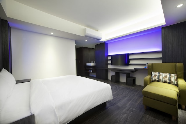 セブン フークン ホテル (福岡七號溫泉飯店)